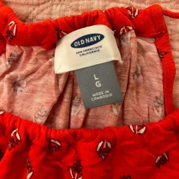 Women’s Old Navy Red Geometric Patterned Tank Top Size Large - Picture 5 of 5